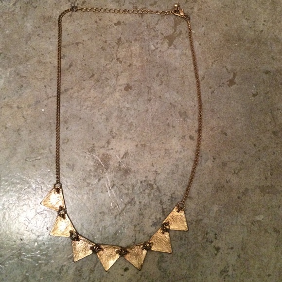 Statement necklace. - Picture 3 of 3