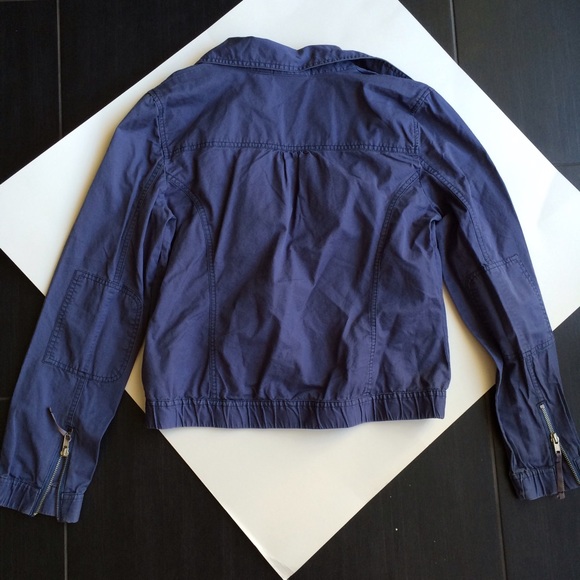 4/$25 🛍 JLo Zip Up Jacket - Picture 2 of 5