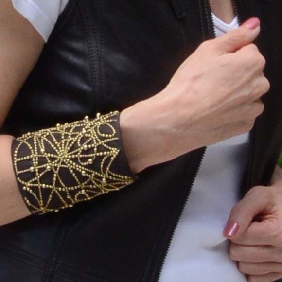 Large cuff
