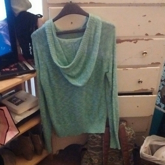 Light sweater - Picture 2 of 2