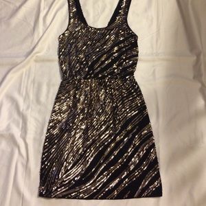 Perfect NYE gold sparkly dress
