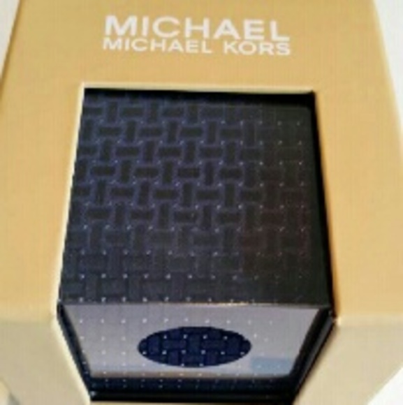 Nwb Michael Kors men tie