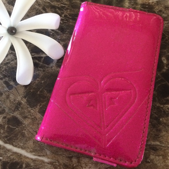 Roxy IPhone 4 wallet case