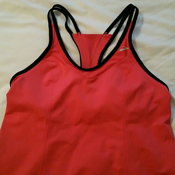 Brooks workout tank