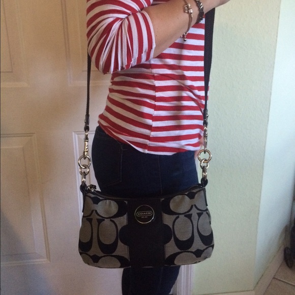 Authentic Coach purses 👝👛👜