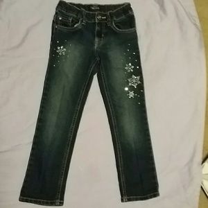 Dark wash youth size 6 skinny jeans