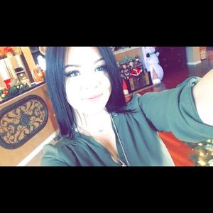 Meet your Posher, Alyssa