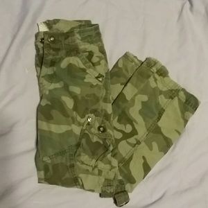 Girl's camo convertible pants