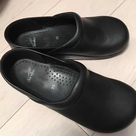 dansko size 33