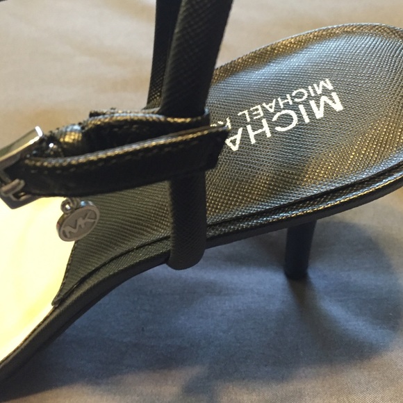 New! Michael kors heels! - Picture 2 of 4