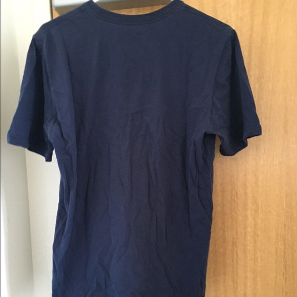 Nike Short Sleeve. - Picture 2 of 4