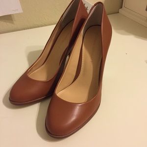 Banana Republic Elin PumpCognac