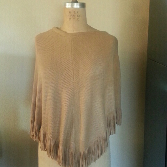 SALE!  Knit Fringe Cape - Picture 1 of 3