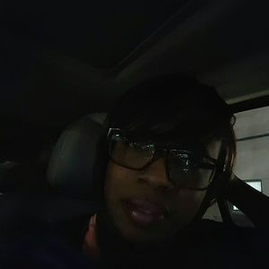 Meet your Posher, Carolyn