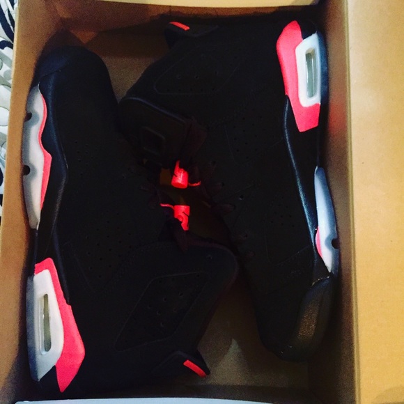 Jordan Black Infrared 6s Sz 6.5 (GS)