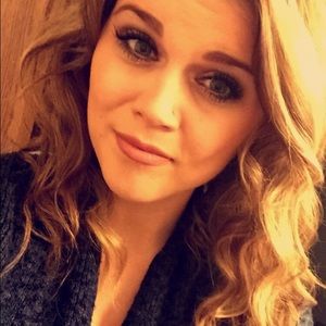 Meet your Posher, Megan