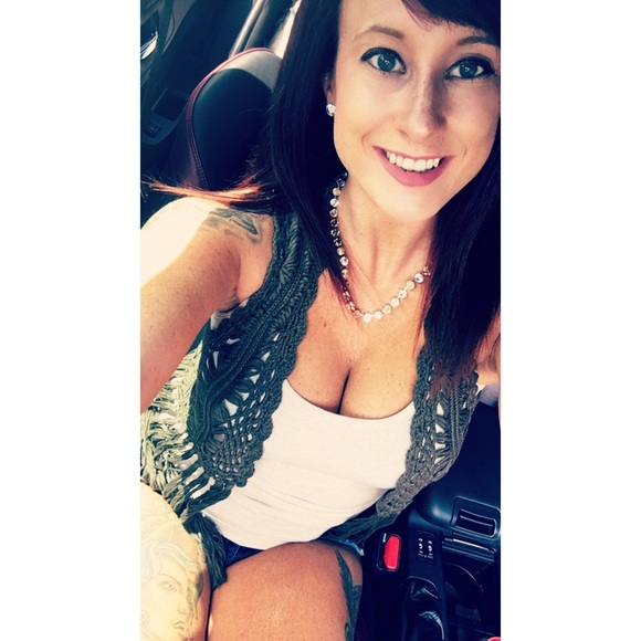 Meet your Posher, Courtney