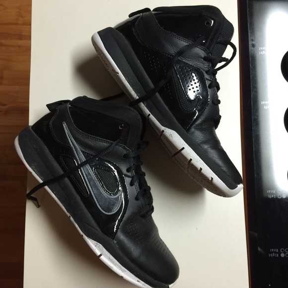 Boys Nike Basketball shoes