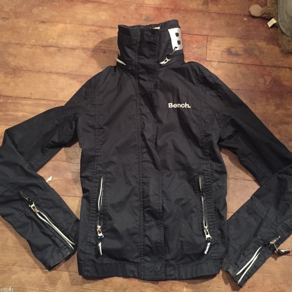 Bench light weight jacket