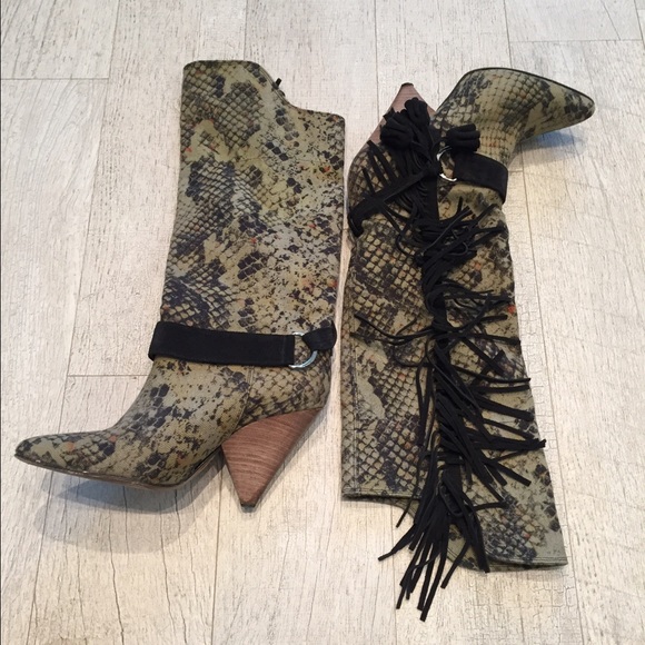 ❌ SOLD ❌ Isabel Marant Fringe Fabric Boots - Picture 2 of 4