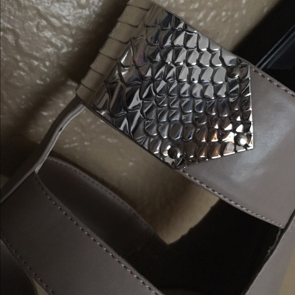 Fergie Heels - Picture 3 of 4