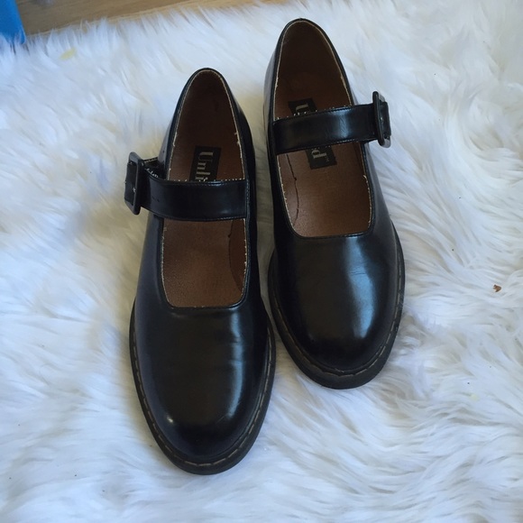Vintage Black Mary Janes