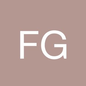 Meet your Posher, Francesca