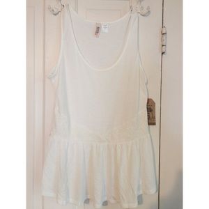 Bright, white summer top
