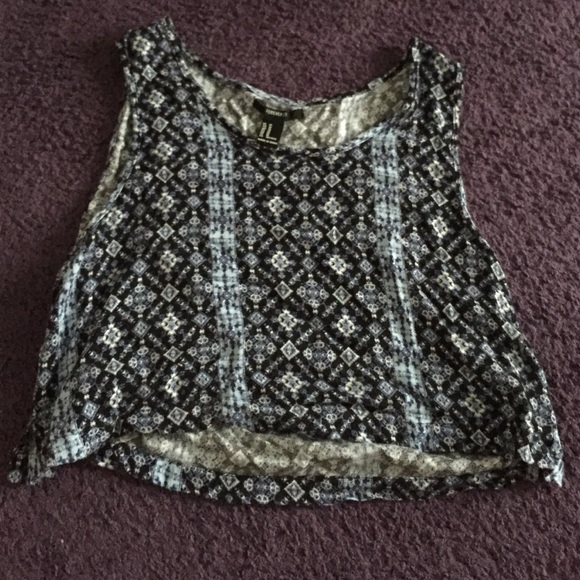 FOREVER 21 Half top