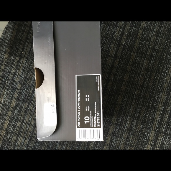 Nike Air Max - Picture 2 of 4