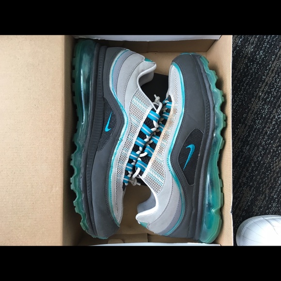 Nike Air Max - Picture 3 of 4