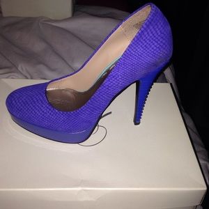 Blue platform heel by Rachel Roy