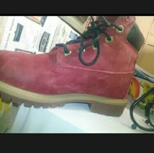 Red timberland boots (good shape)