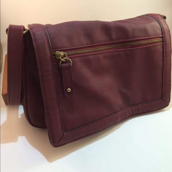 Burgundy crossbody purse