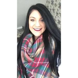 Meet your Posher, Courtney