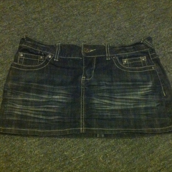 Jean skort