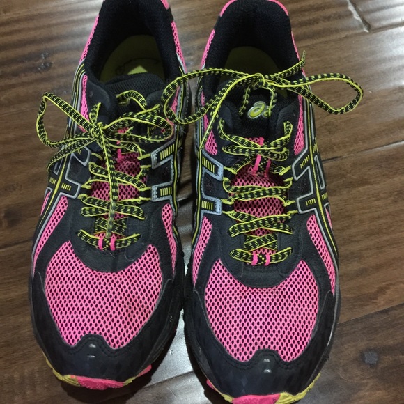 Women's Asics trail shoes size 8.5
