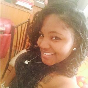 Meet your Posher, Jerlisa