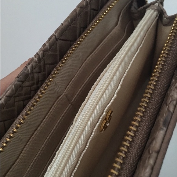 Bebe Quilted Wallet - Picture 4 of 4