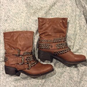 Above the ankle, brown boots from The Buckle