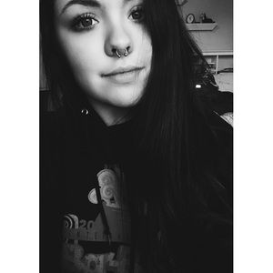 Meet your Posher, Ivy