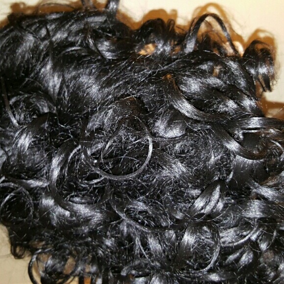 Wig - Picture 3 of 4