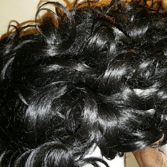 Wig - Picture 4 of 4