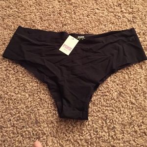 BUNDLE!!! Victoria Secret no show panties