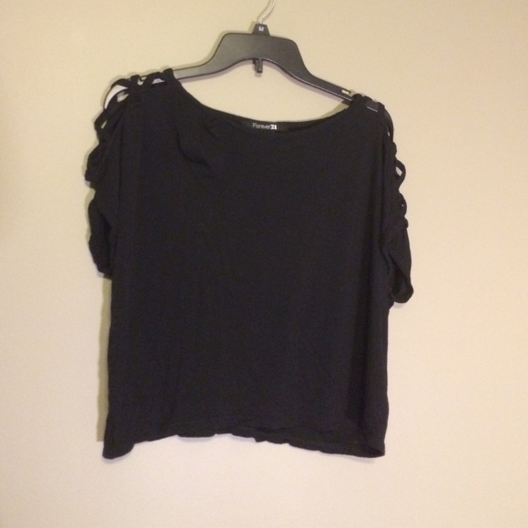 Open shoulder crop top