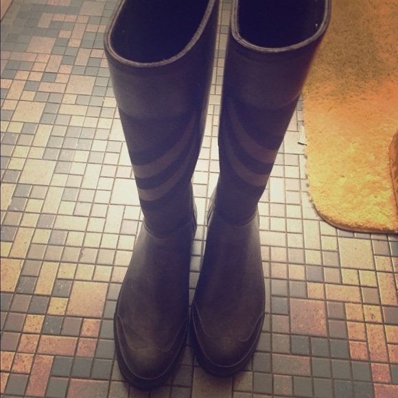 Burberry Shoes - SOLD ON MERC