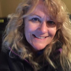 Meet your Posher, Angie