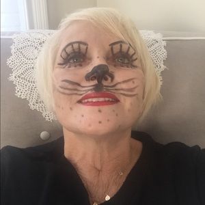 Meet your Posher, Rona