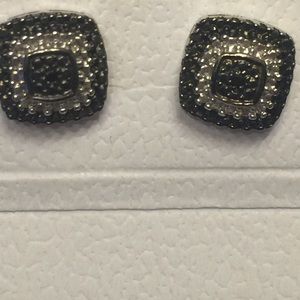 💯 Genuine Black and White Diamond Studs! S925 😍