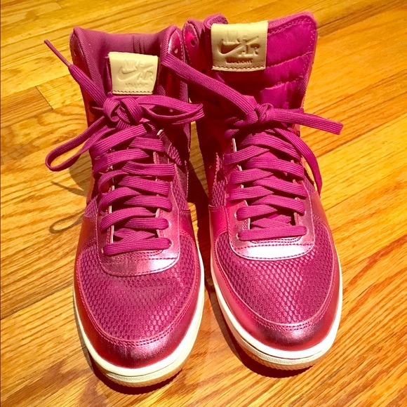Nike Shoes - Hot pink Nike AIR size 9 US size 40.5 EURO